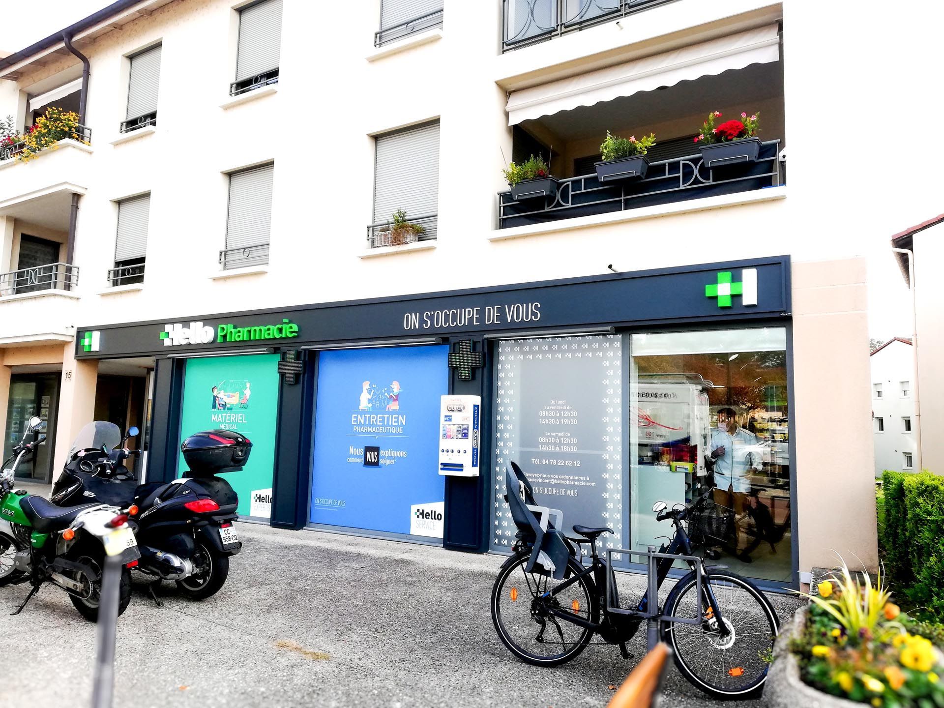 Enseigne lumineuse Hello Pharmacie