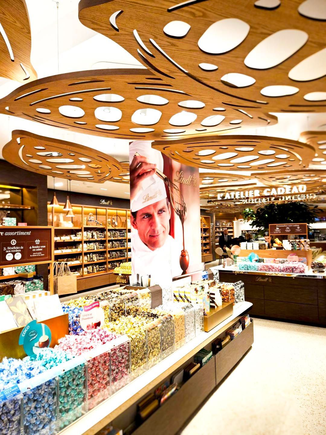 Enseigne lumineuse intérieur signalétique Lindt