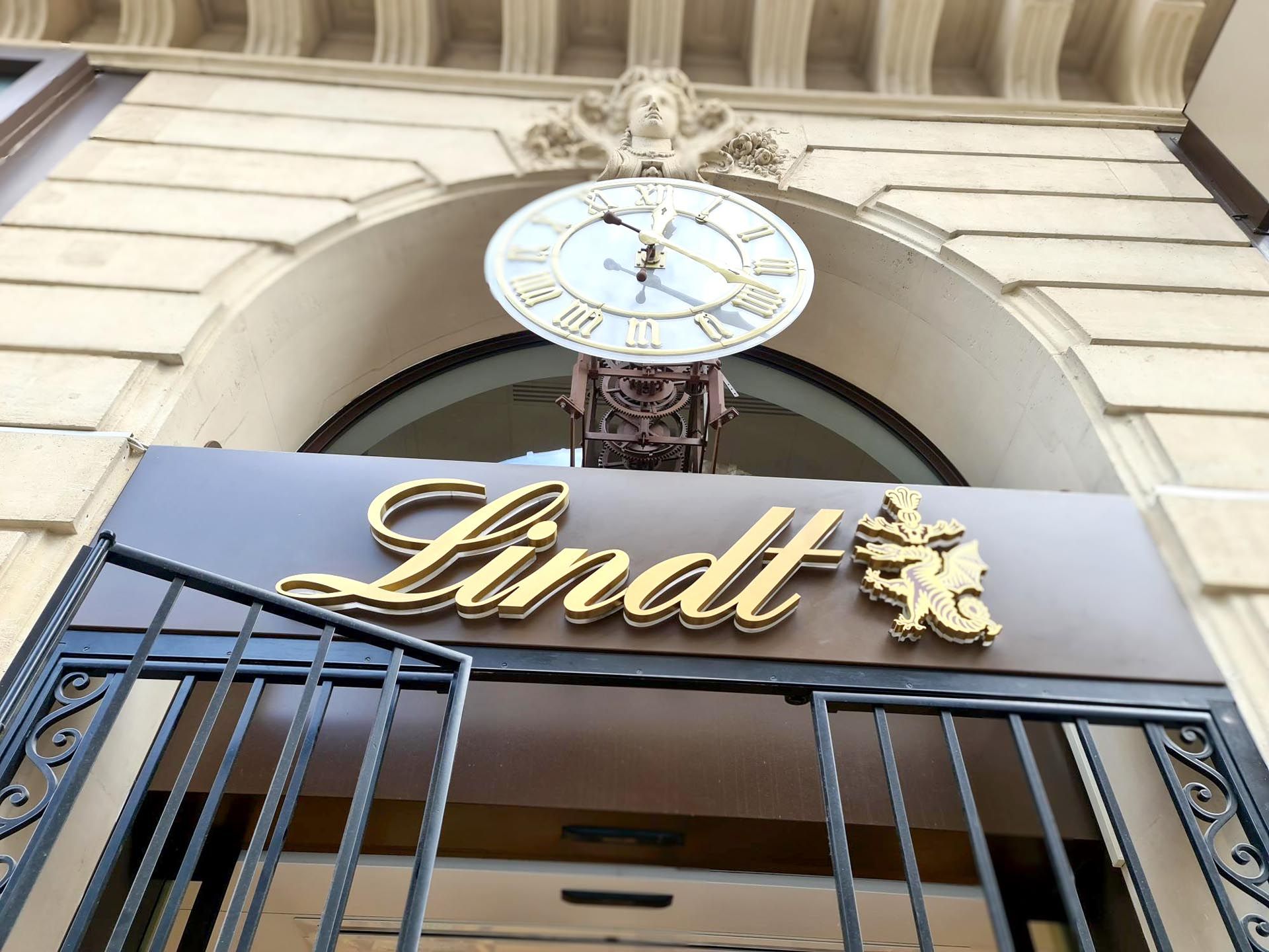 Enseigne premium lettres découpées laiton