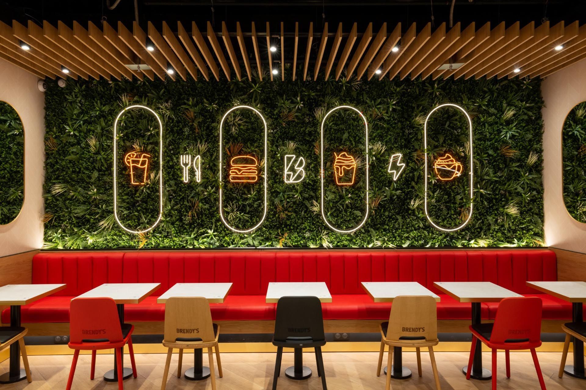 Fabrication néon design intérieur extérieur