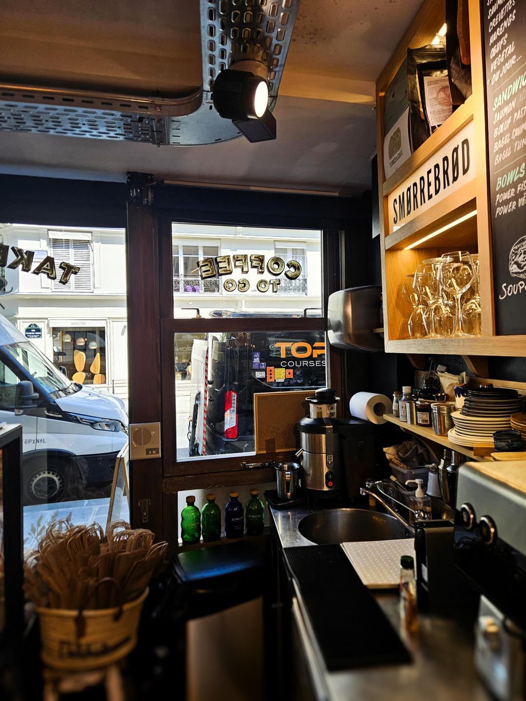 Lettrage film adhésif Kaviari