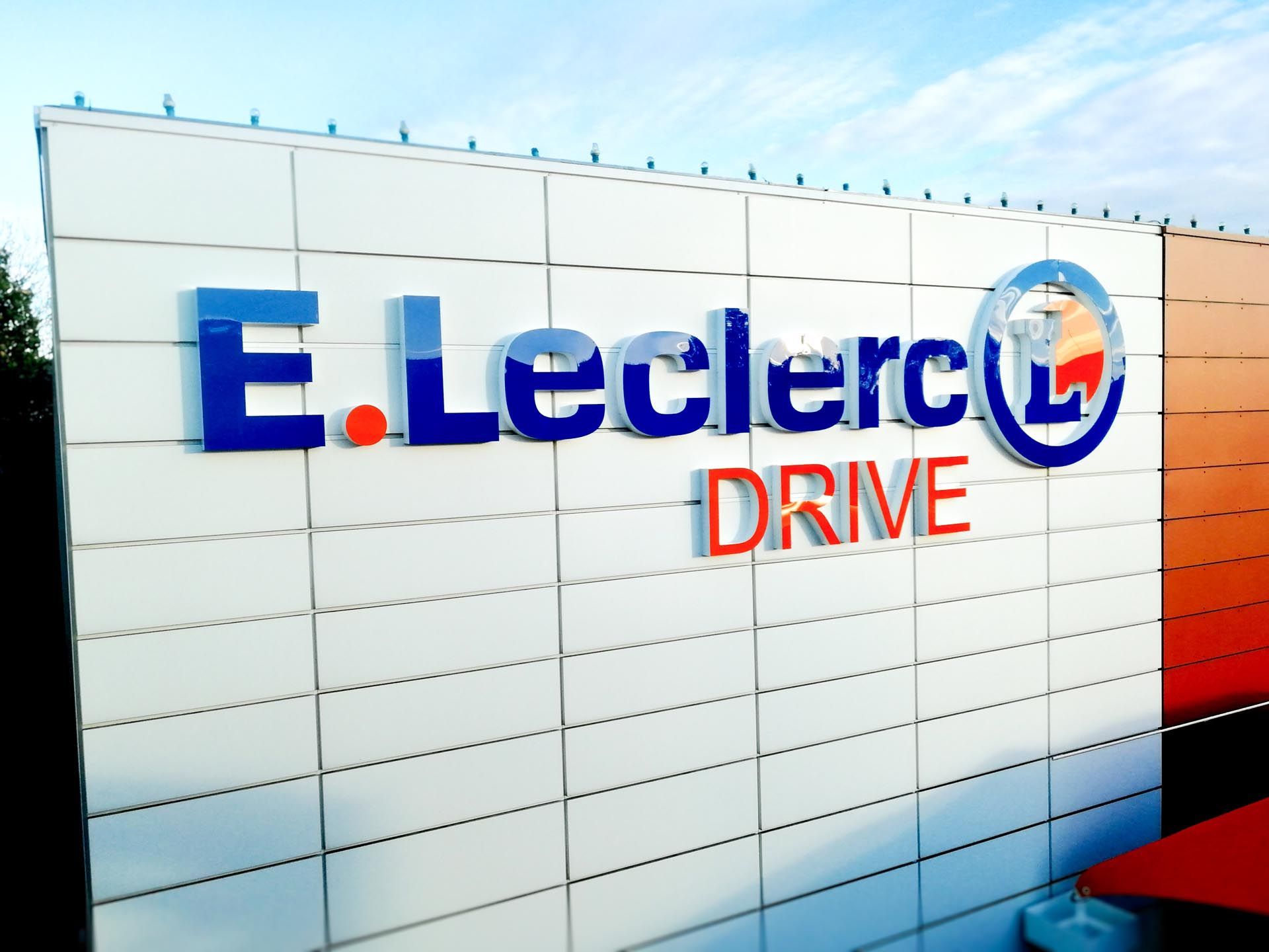 Lettre boîtier lumineux Leclerc drive