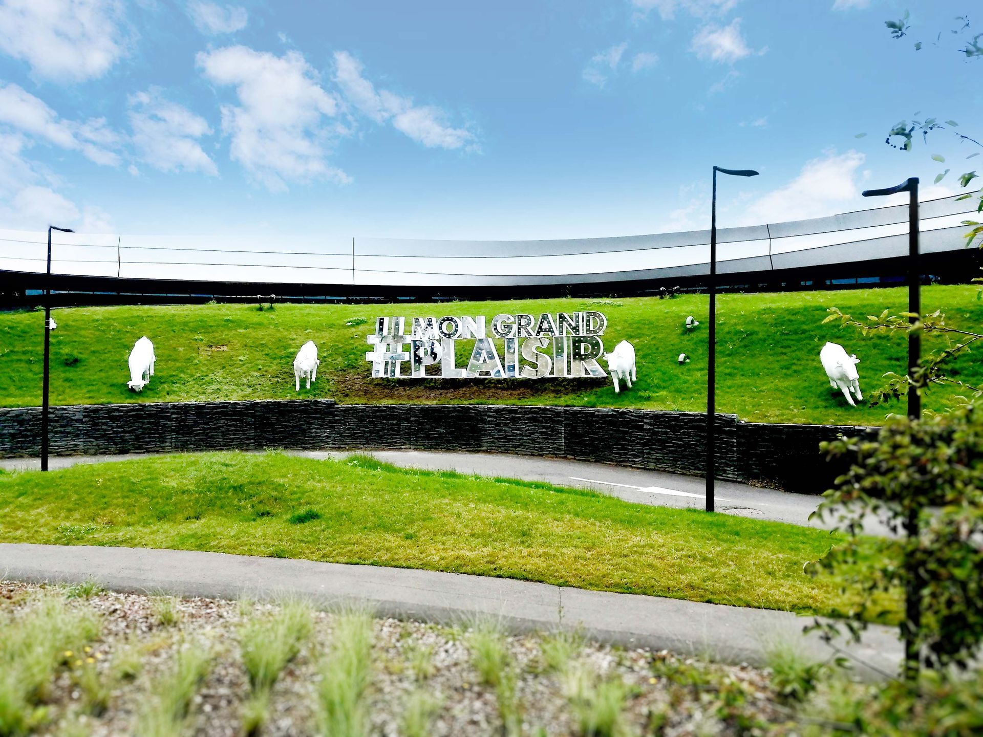 Lettres boîtier creux aluminium laqué blanc