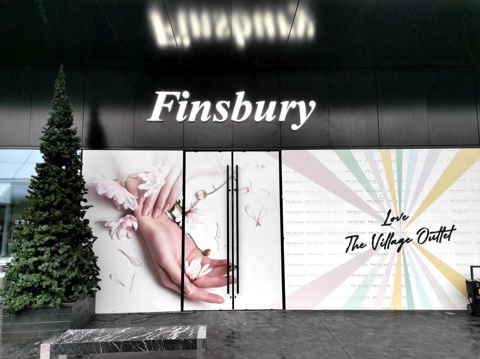 Lettres boîtiers reliefs Finsbury