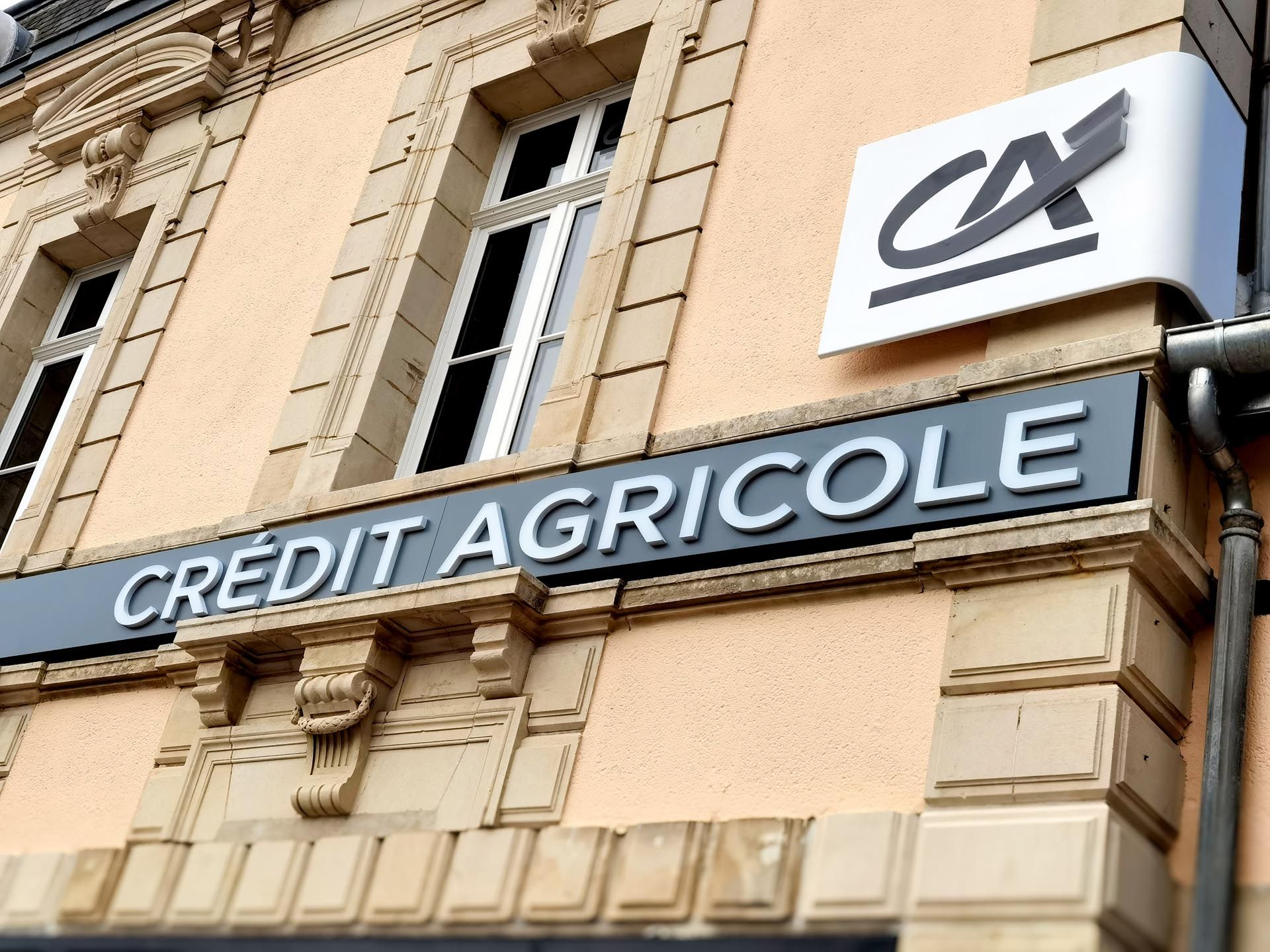 Logo pmma lumineux coque polyester Crédit Agricole