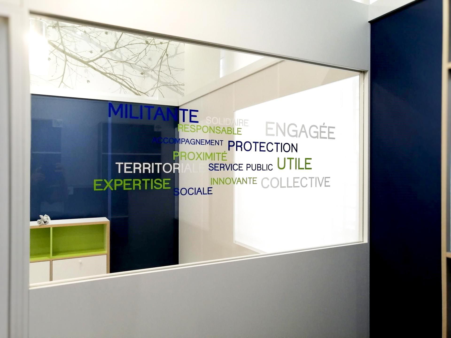 Message institutionnel film adhésif MNT