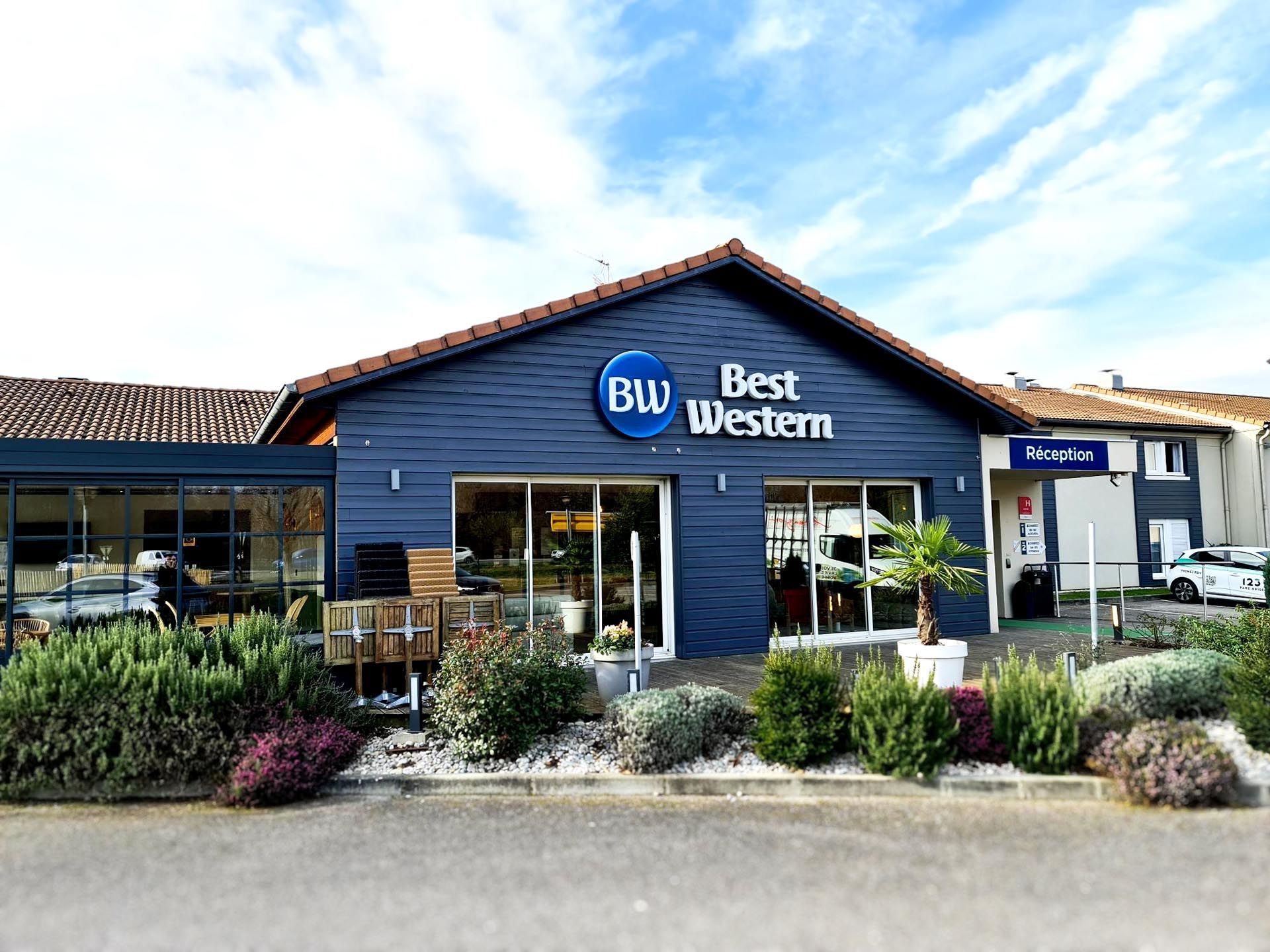 Pose lettres boîtiers hôtel France