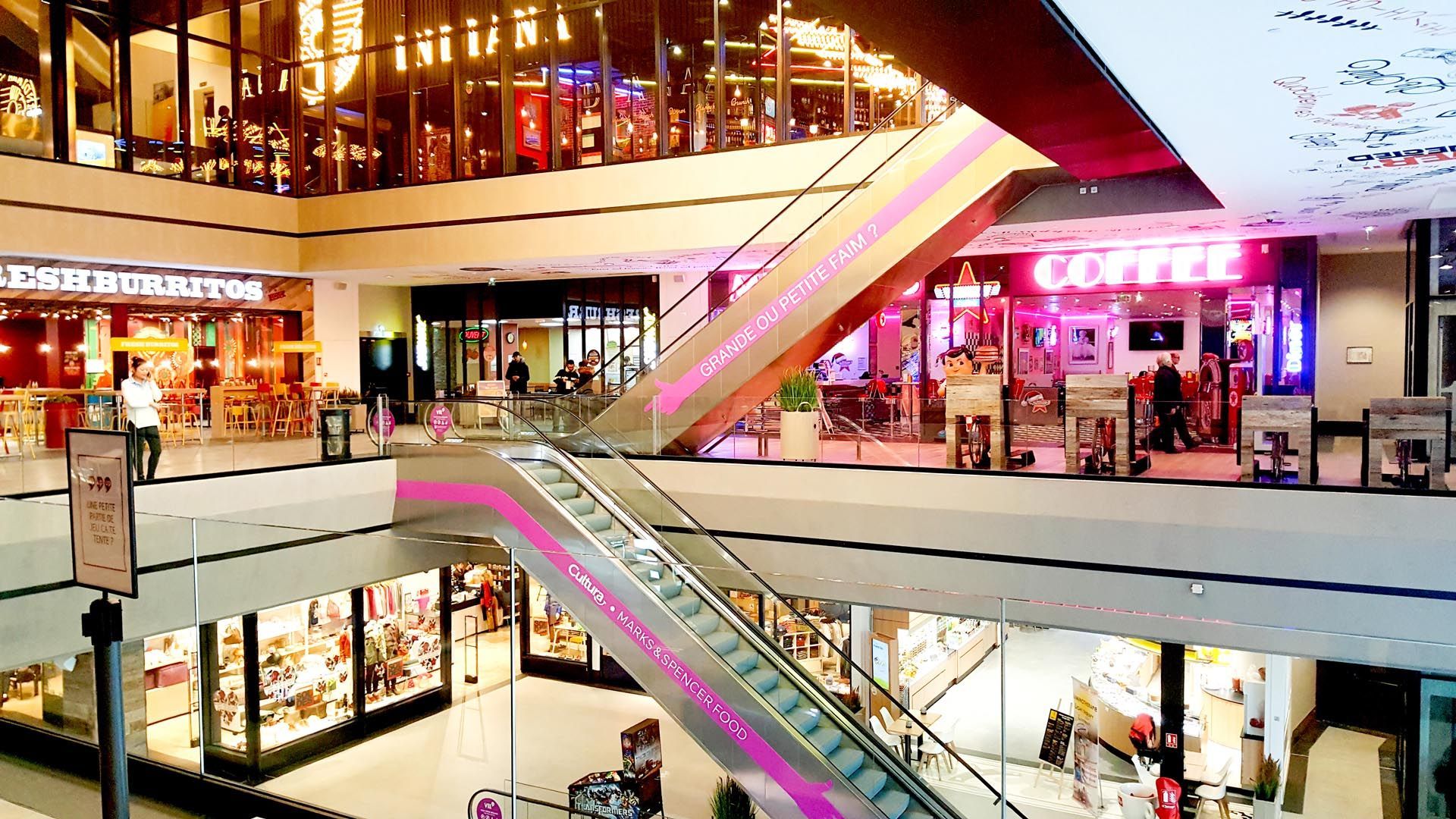 Signalétique sur film escalator design