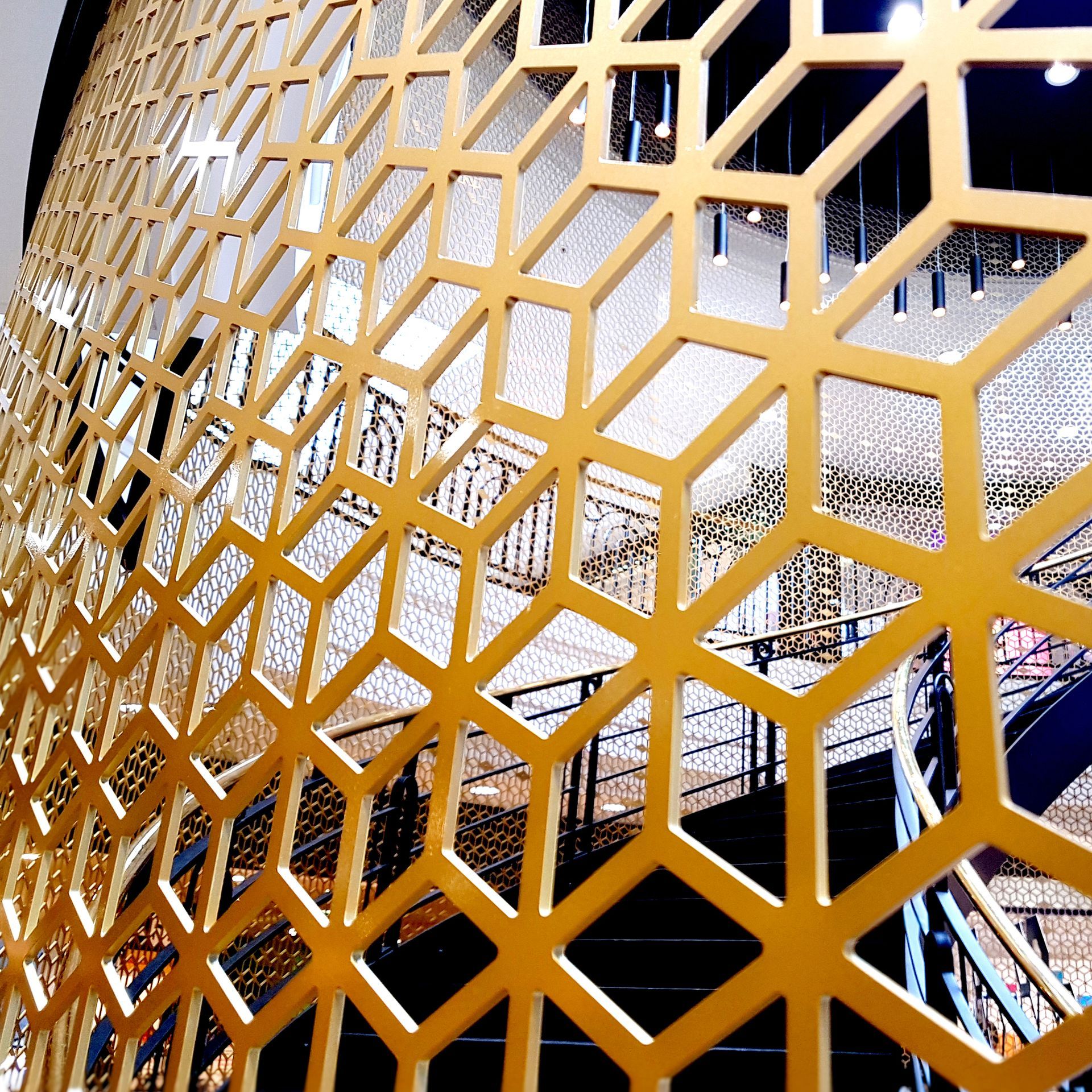 Structure cloison courbe Passy Plaza