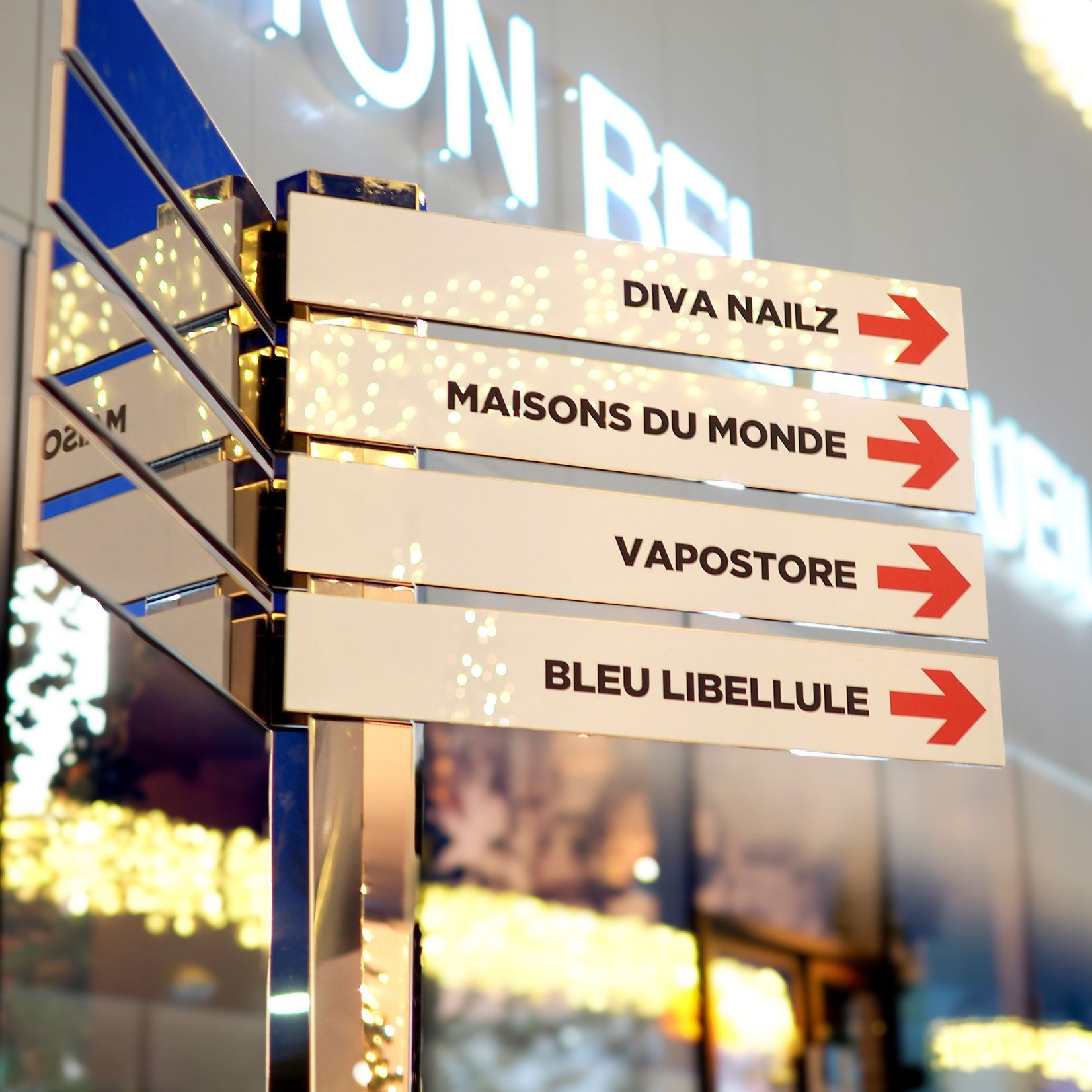 Shopping center Buchelay