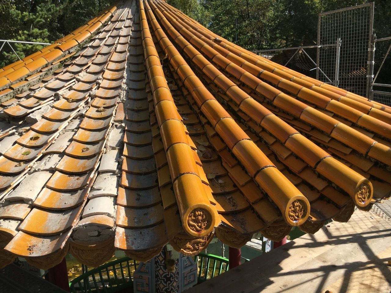 Strohdach Schilfdach - Ber4Roof GmbH in Lausen