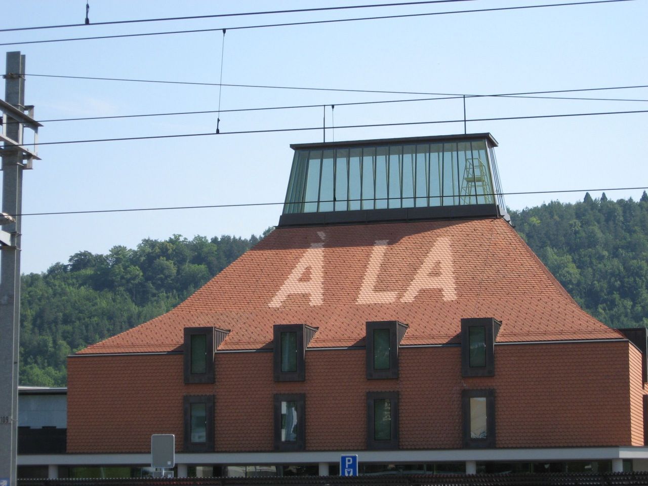 Strohdach Schilfdach - Ber4Roof GmbH in Lausen