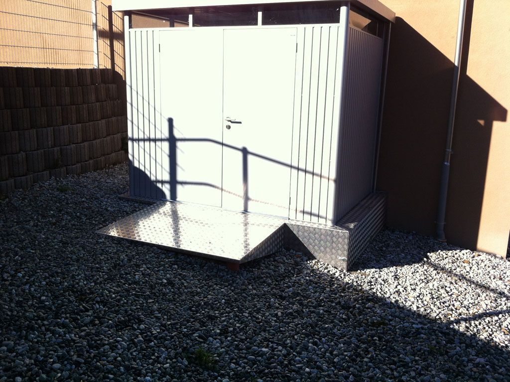 Cabane de jardin en métal - Cédric Devènes - Riddes