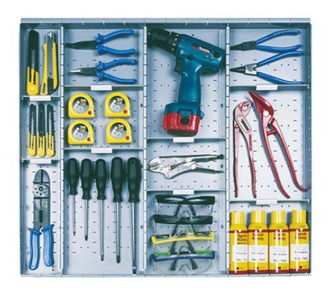 Aménagement de tiroir avec des outils