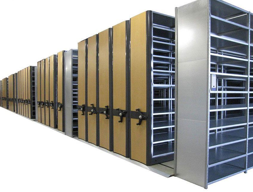 Rayonnage mobile aligné