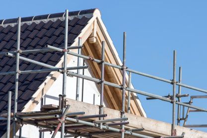 Baugerüst an einem Gebäude