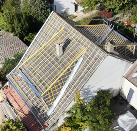 Toit en ardoise refait à neuf