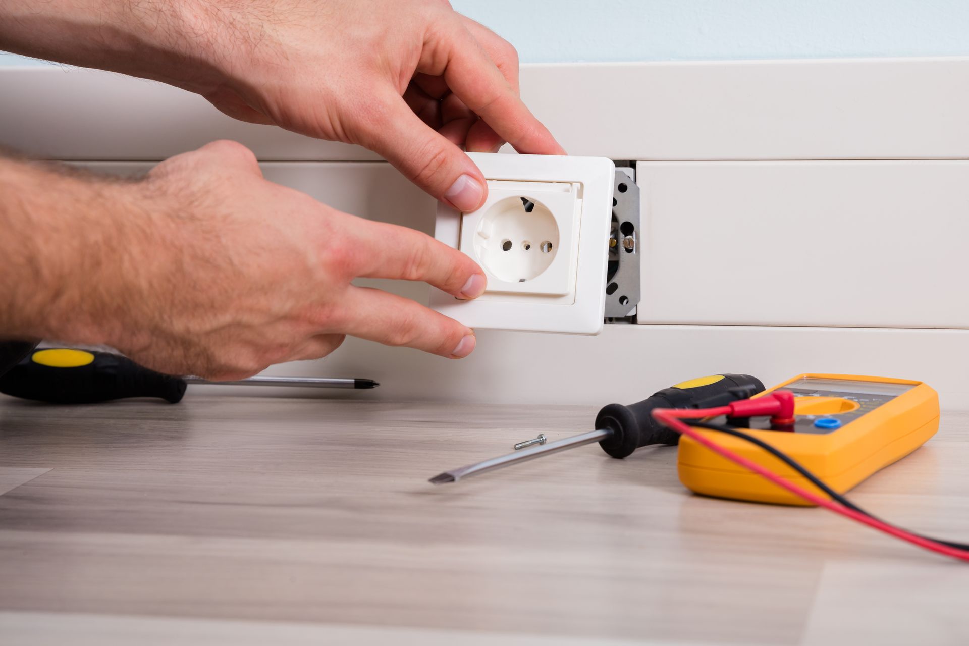 Changement d'une prise électrique