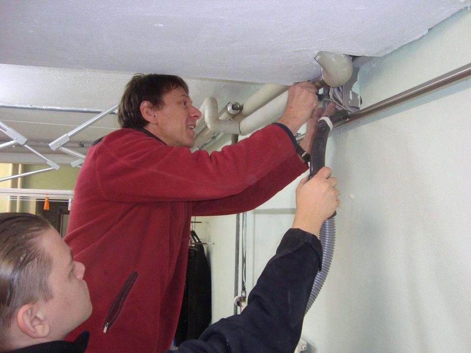 Abrissarbeiten im Stall