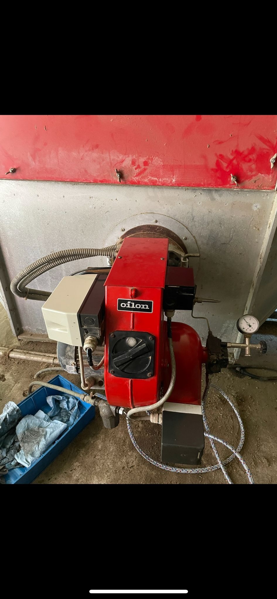 Palokaasuanalyysi ja palamisarvojen mittaus huollon yhteydessä. Varmistamme öljykattilan parhaan mahdollisen hyötysuhteen.