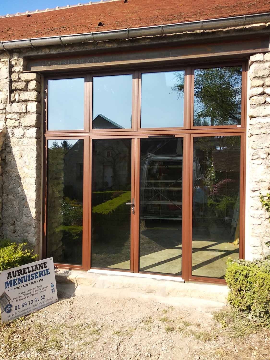 Fenêtre et baie vitrée noires