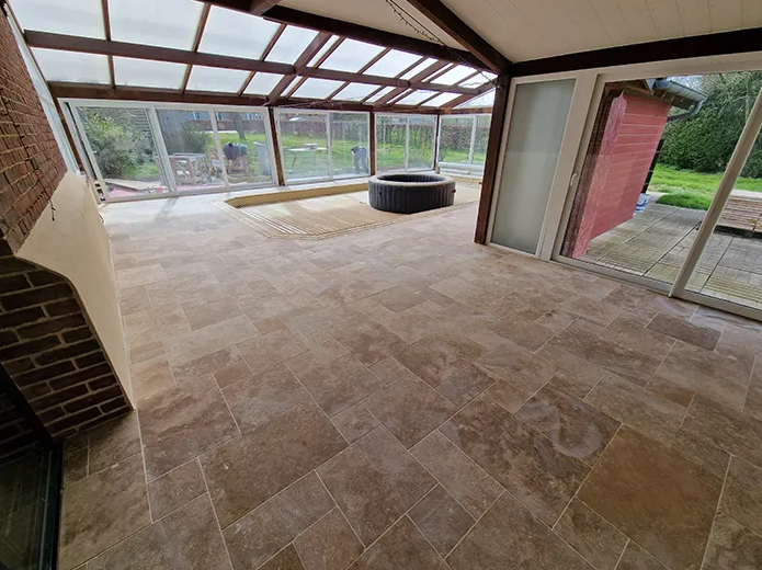 Carrelage marron