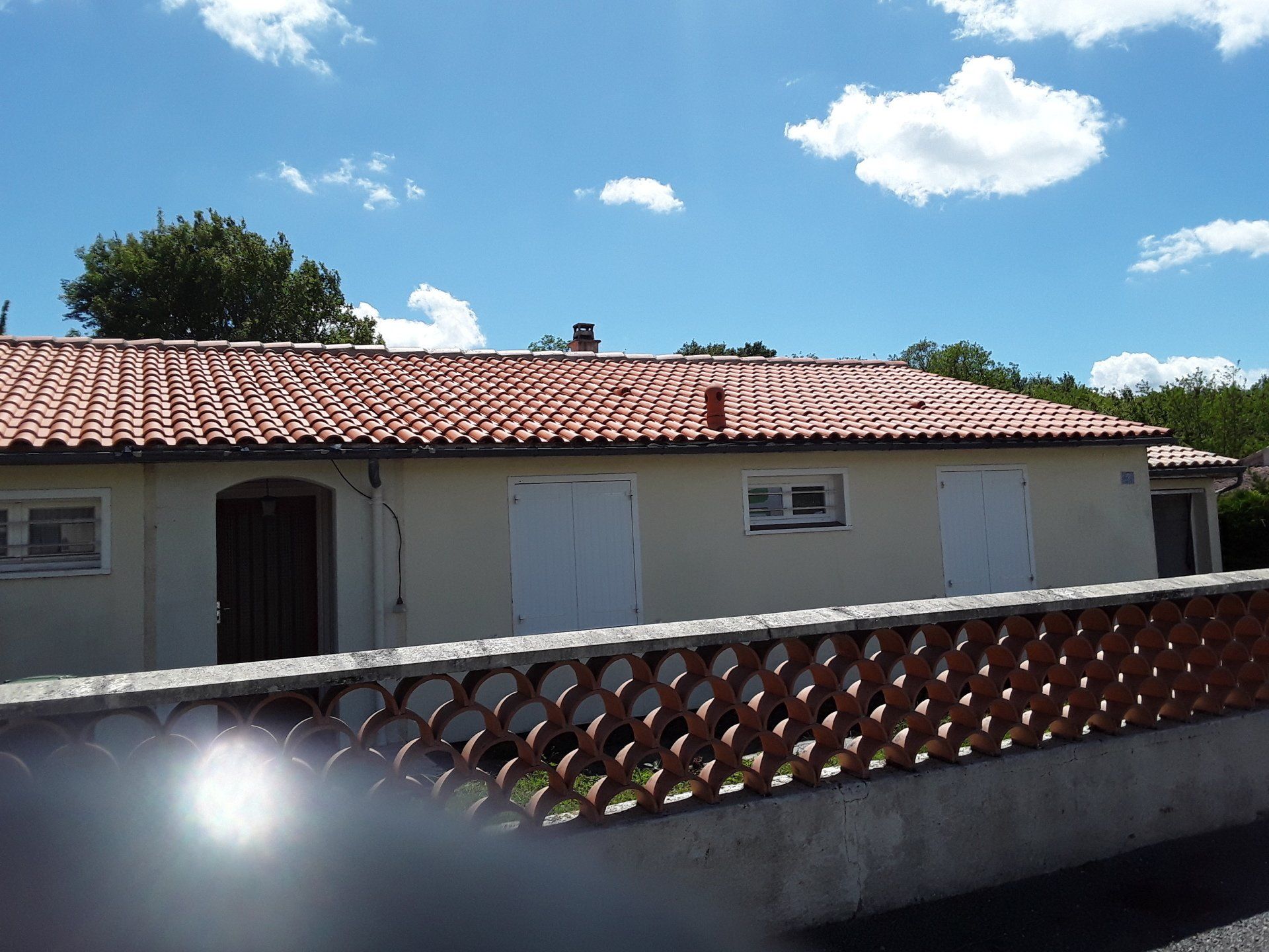 Après travaux de peinture façade et nettoyage toiture