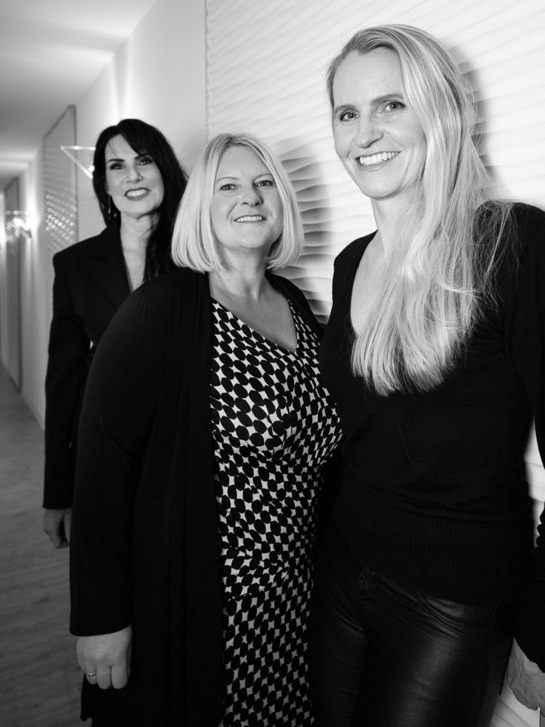 Cornelia Herion-Cini, Birgit Lutz & Claudia Bartsch Rechtsanwältinnen & Fachanwältinnen Cornelia Herion-Cini, Birgit Lutz & Claudia Bartsch
Rechtsanwältinnen & Fachanwältinnen