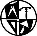 Ein schwarz-weißes Logo mit einem Kompass, einem Hammer und Dreiecken in einem Kreis.
