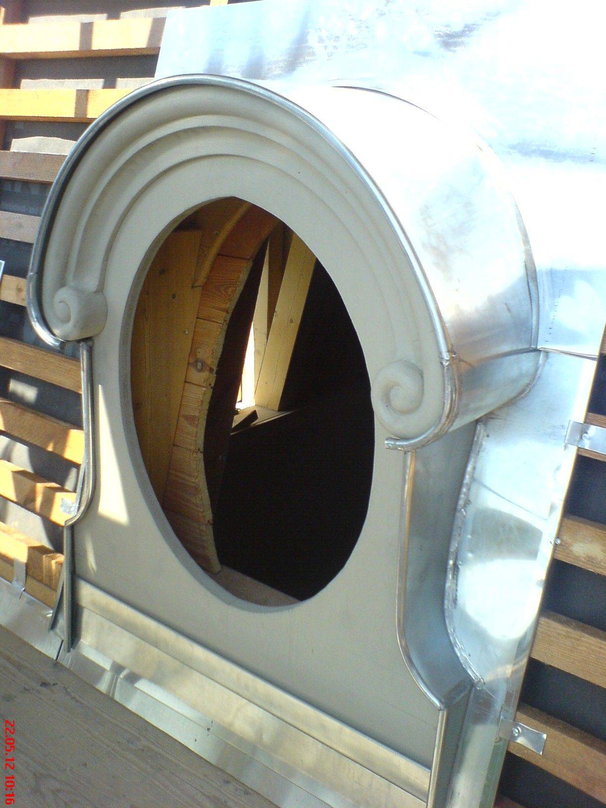 kleines rundes Fenster