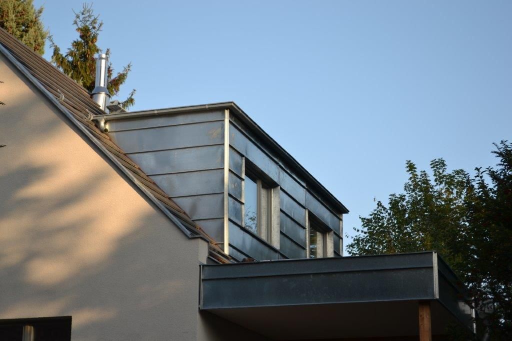 Blick auf Fenster von unten