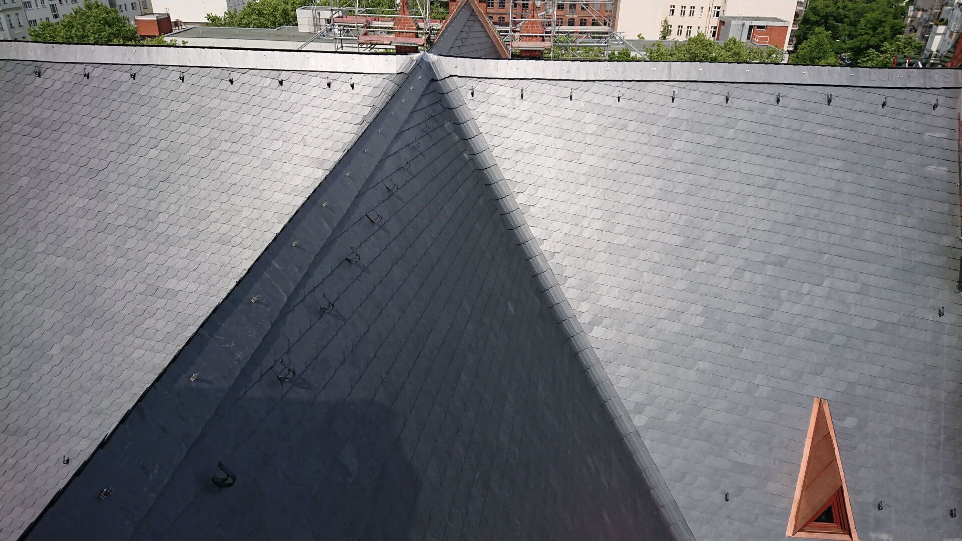 Dacharbeiten von Nicole Grube Dachdeckermeisterin