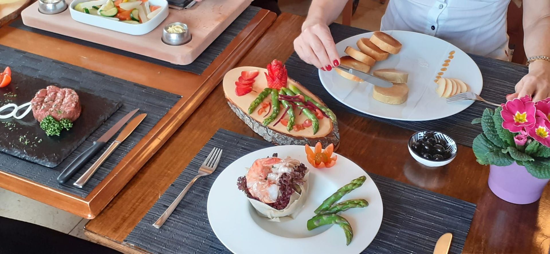 L'Auberge du Chasseur - Restaurant à Fenin - Neuchâtel