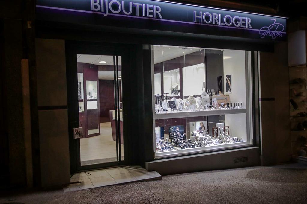 Devanture de la bijouterie