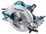 Se muestra una sierra circular Makita sobre un fondo blanco.