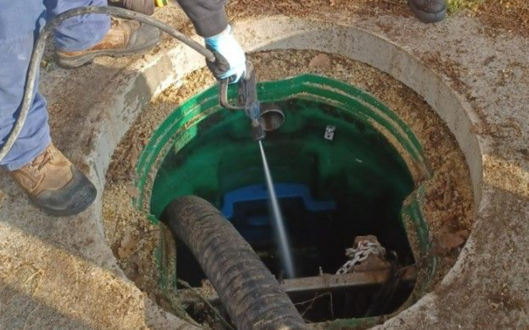 Vidange de fosse septique.