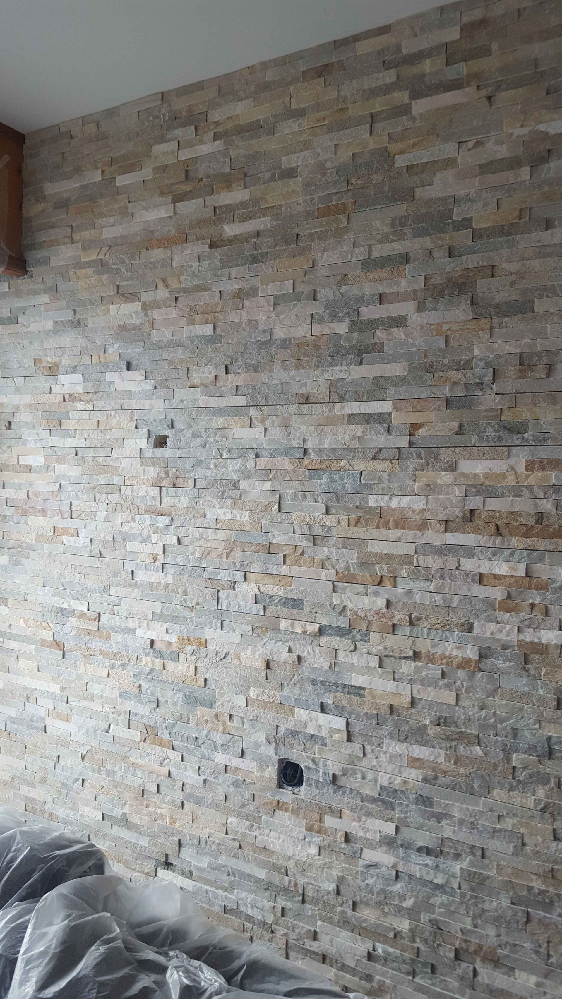 R.V. Rénovation - carrelage - parquet - maçonnerie - peinture et nettoyage