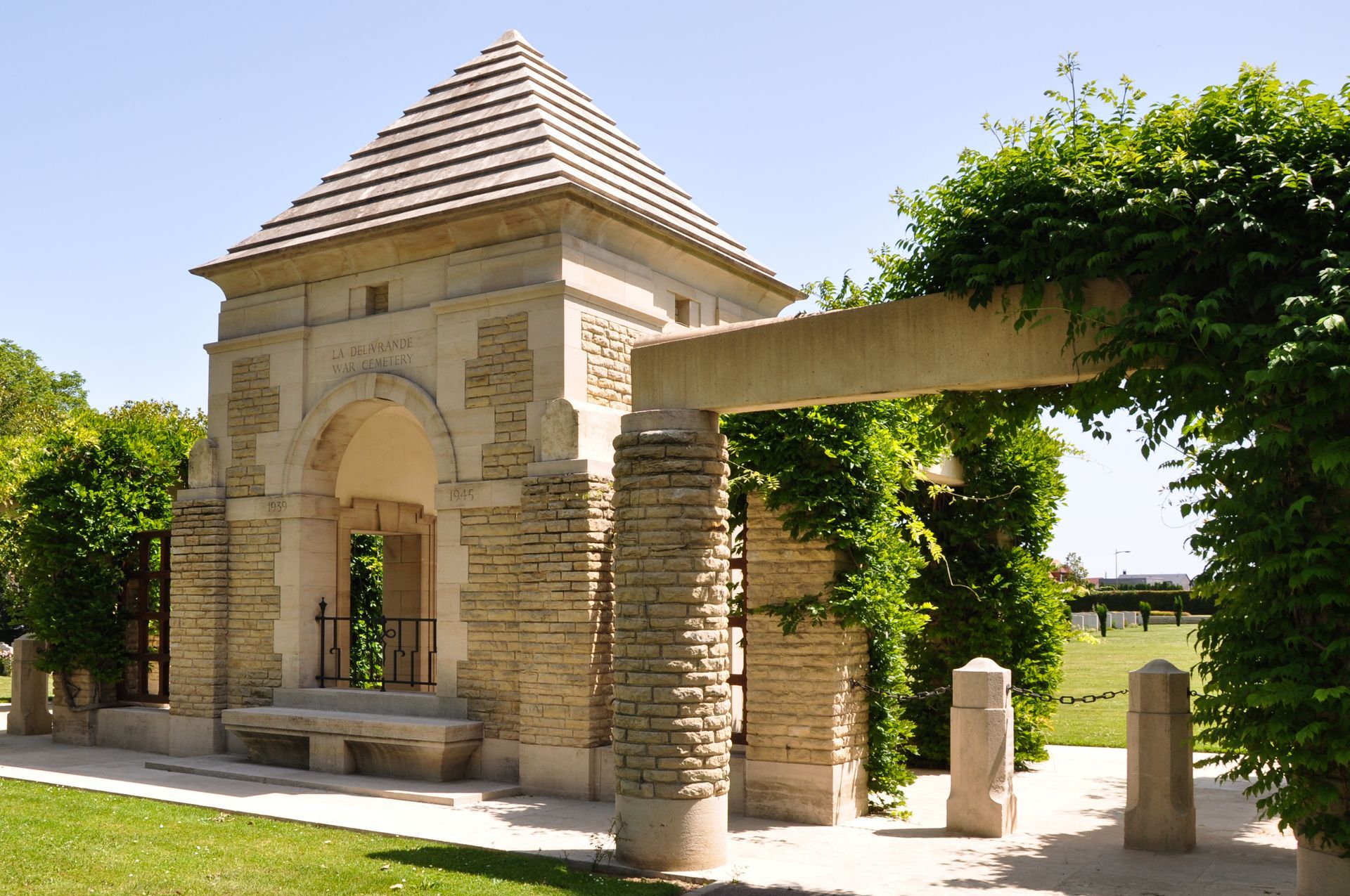 Vers page Douvres-la-Délivrande