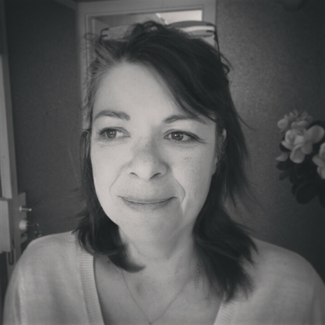 Hallery Véronique - Esthéticienne à domicile - InstantanémentBelle Hallery Véronique - Esthéticienne à domicile - InstantanémentBelle