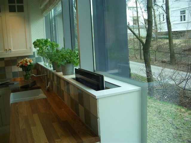 Tv rangée dans un mur