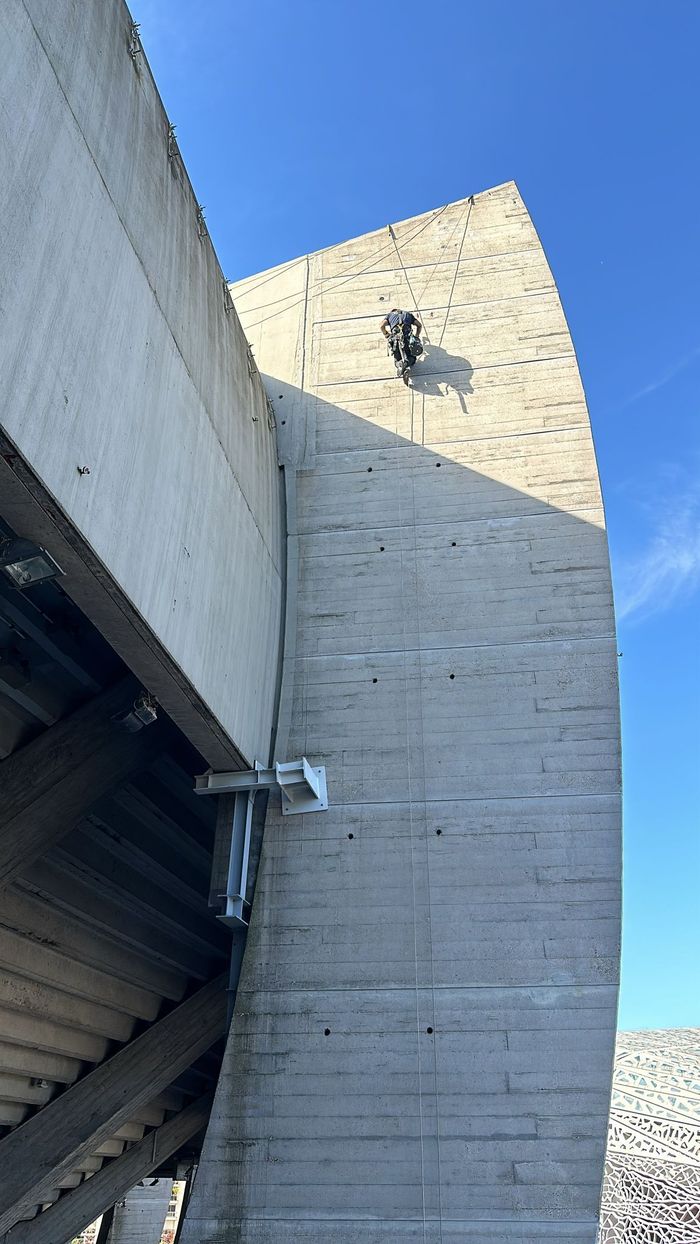 Travail en hauteur au Parc des Princes