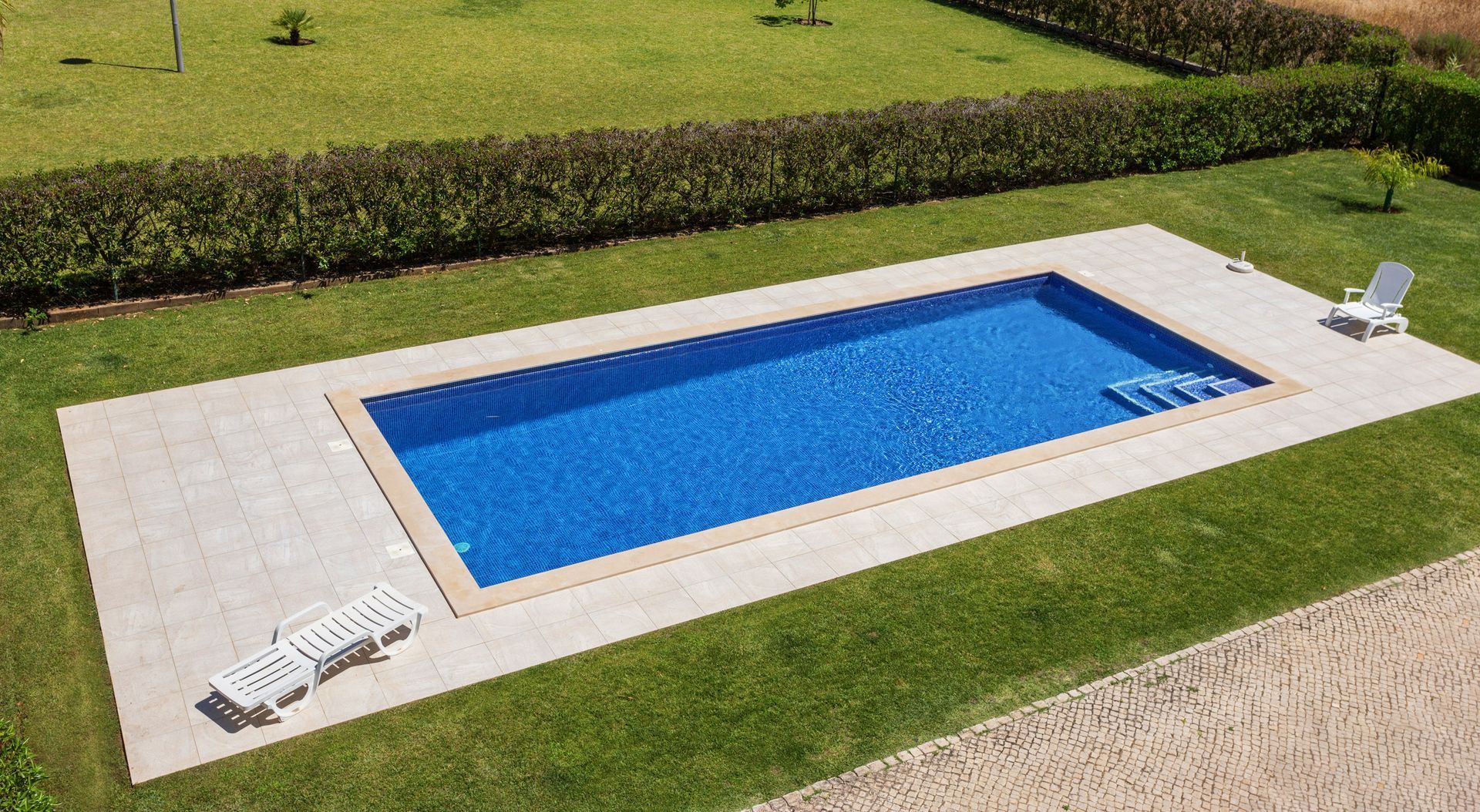 Terrasse avec piscine