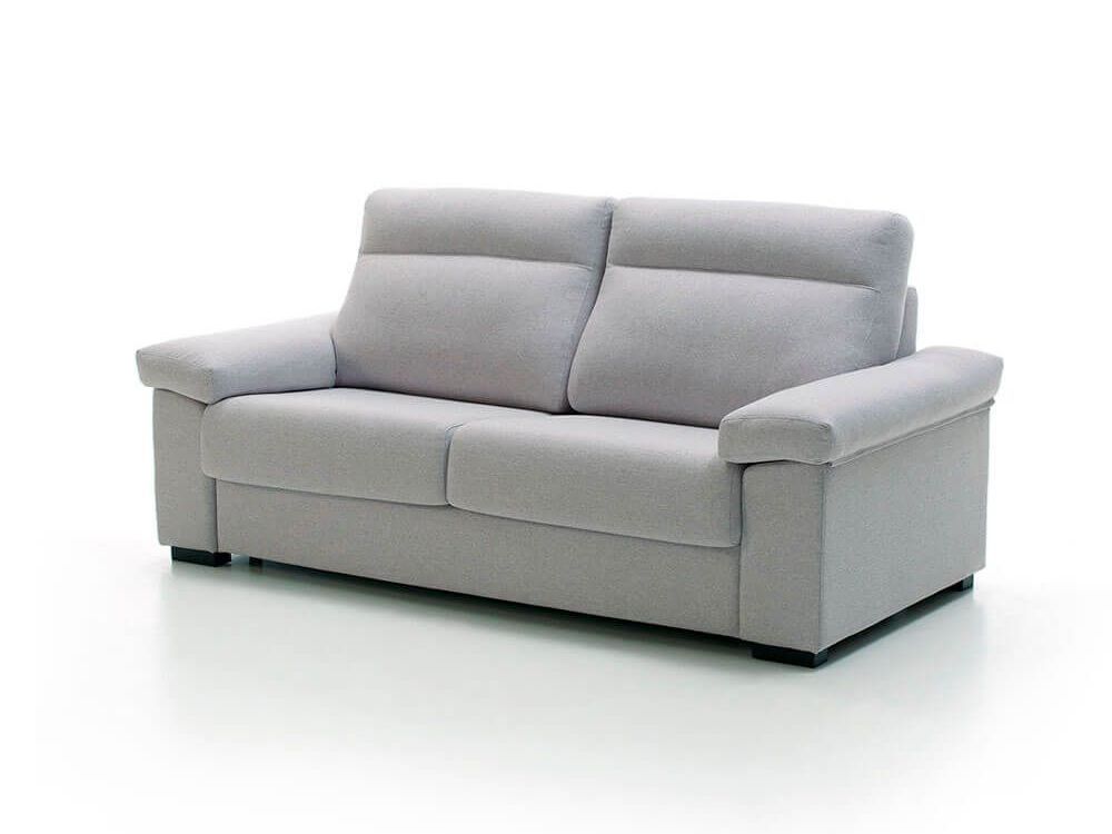 Un sofá gris está sobre una superficie blanca.