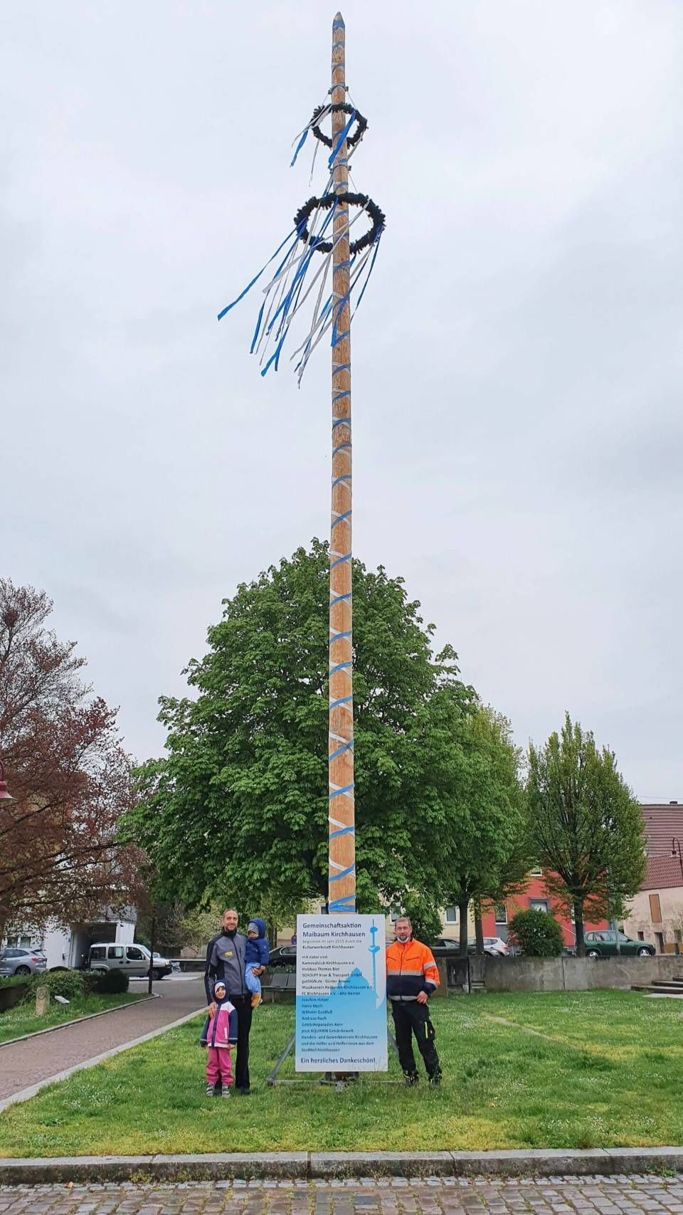 Maibaum von Thomas Bier Zimmergeschäft