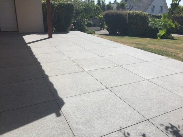 Terrasse en carrelage forte épaisseur