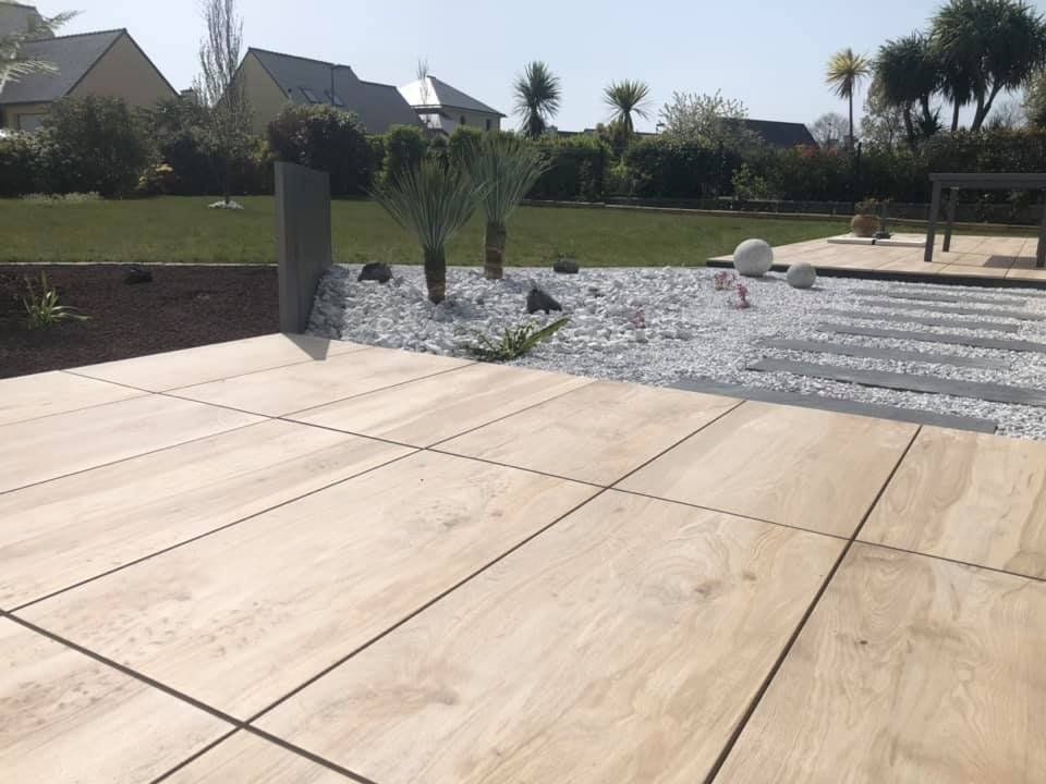 Terrasse avec planches de bois