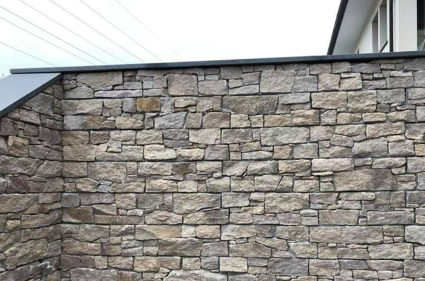 Mur extérieur en pierre