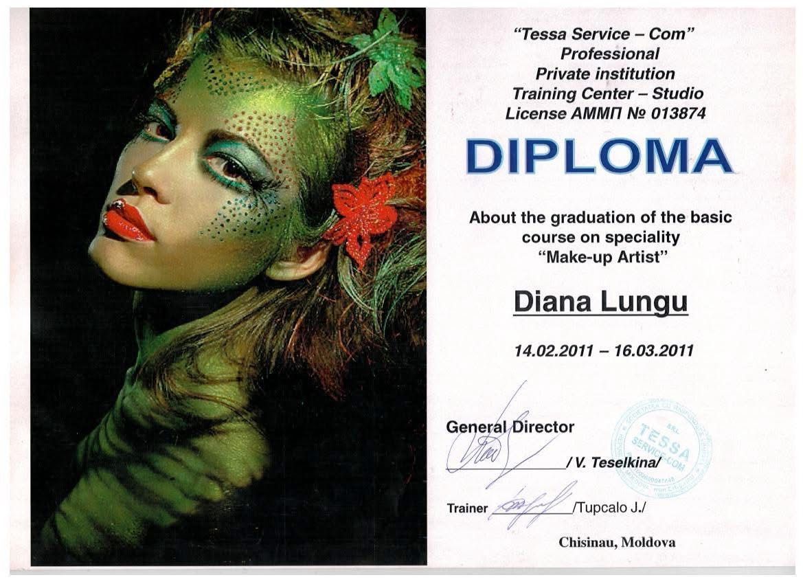 Un diploma con la foto de una mujer.