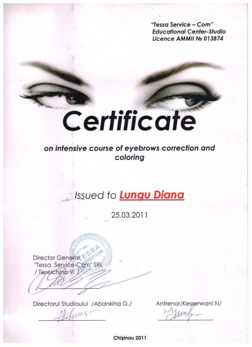 Un certificado con la imagen de los ojos de una mujer.