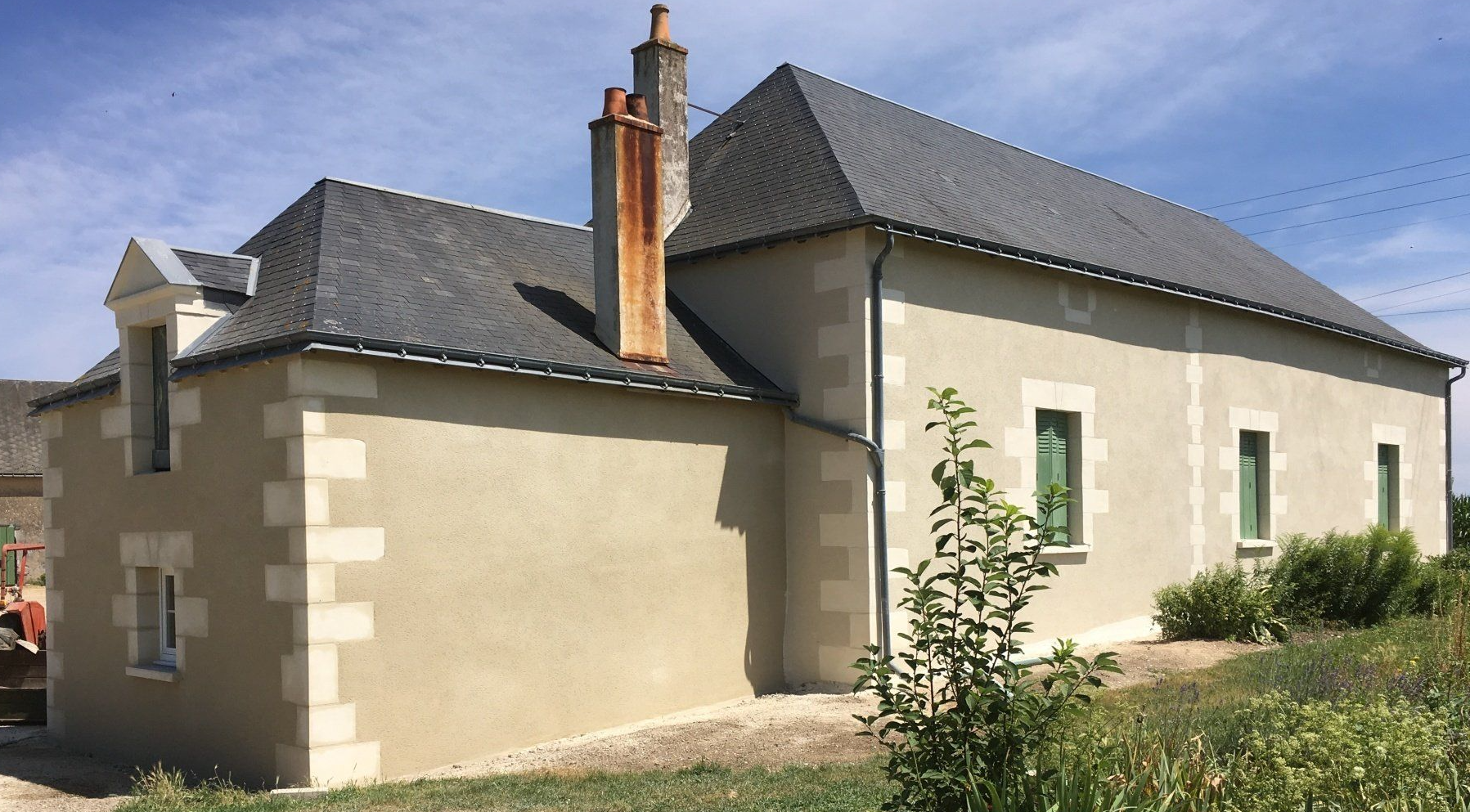 Façade remise à neuf avec pose d'un nouvel enduit